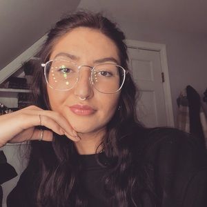 Meet your Posher, Isabella